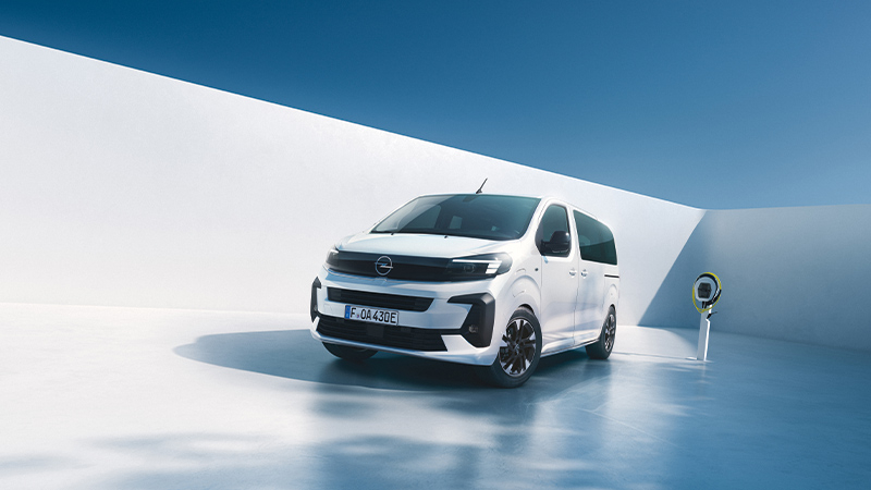 Opel-Zafira-Electric