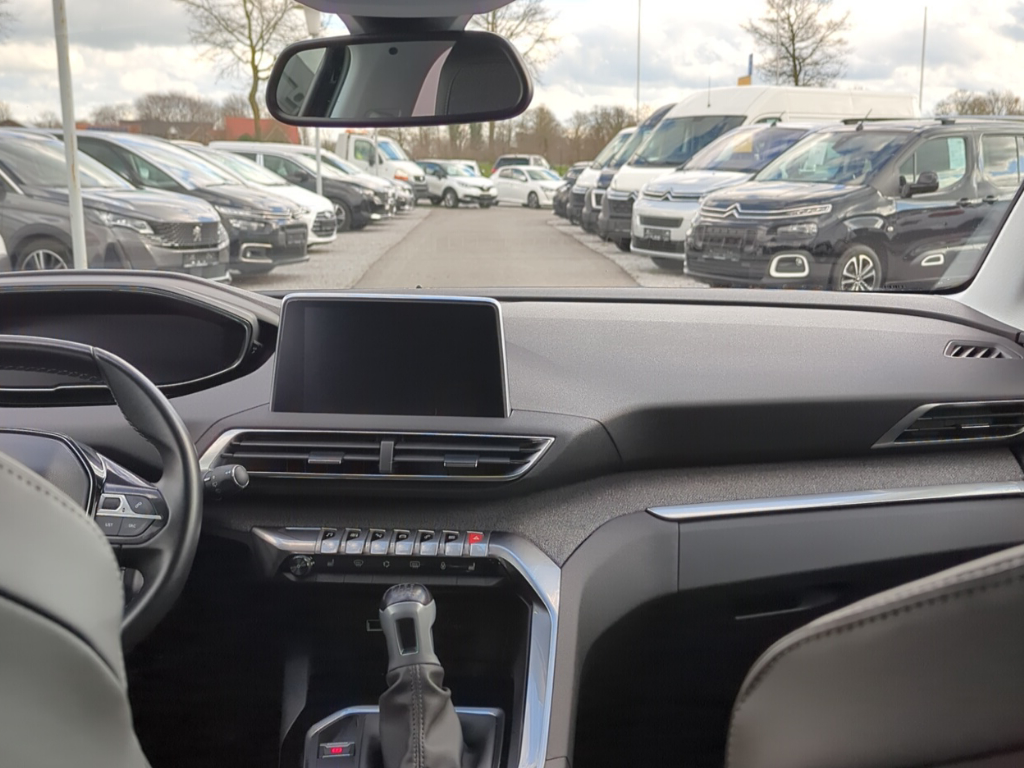 Peugeot 3008 Pure Tech 130 Allure