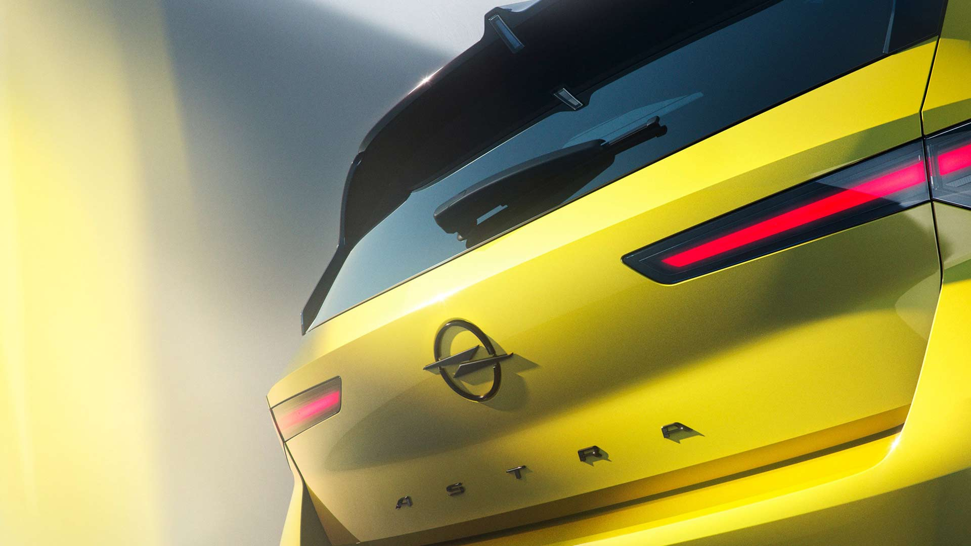 Opel-Astra-und-Astra-Sportstourer