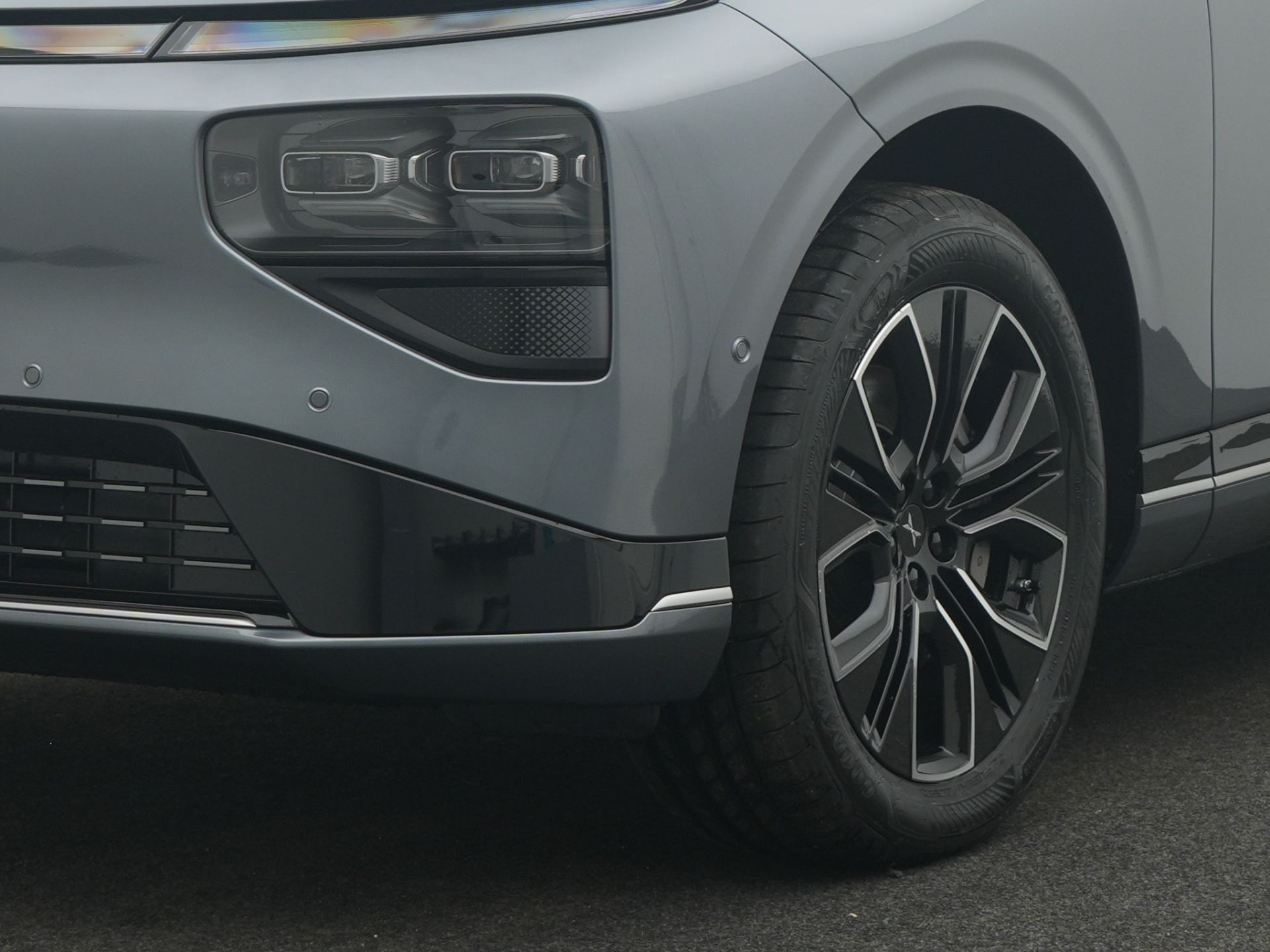 XPeng G9 LongRange+Graph/Schw Nappa+21"+Prem+AHK