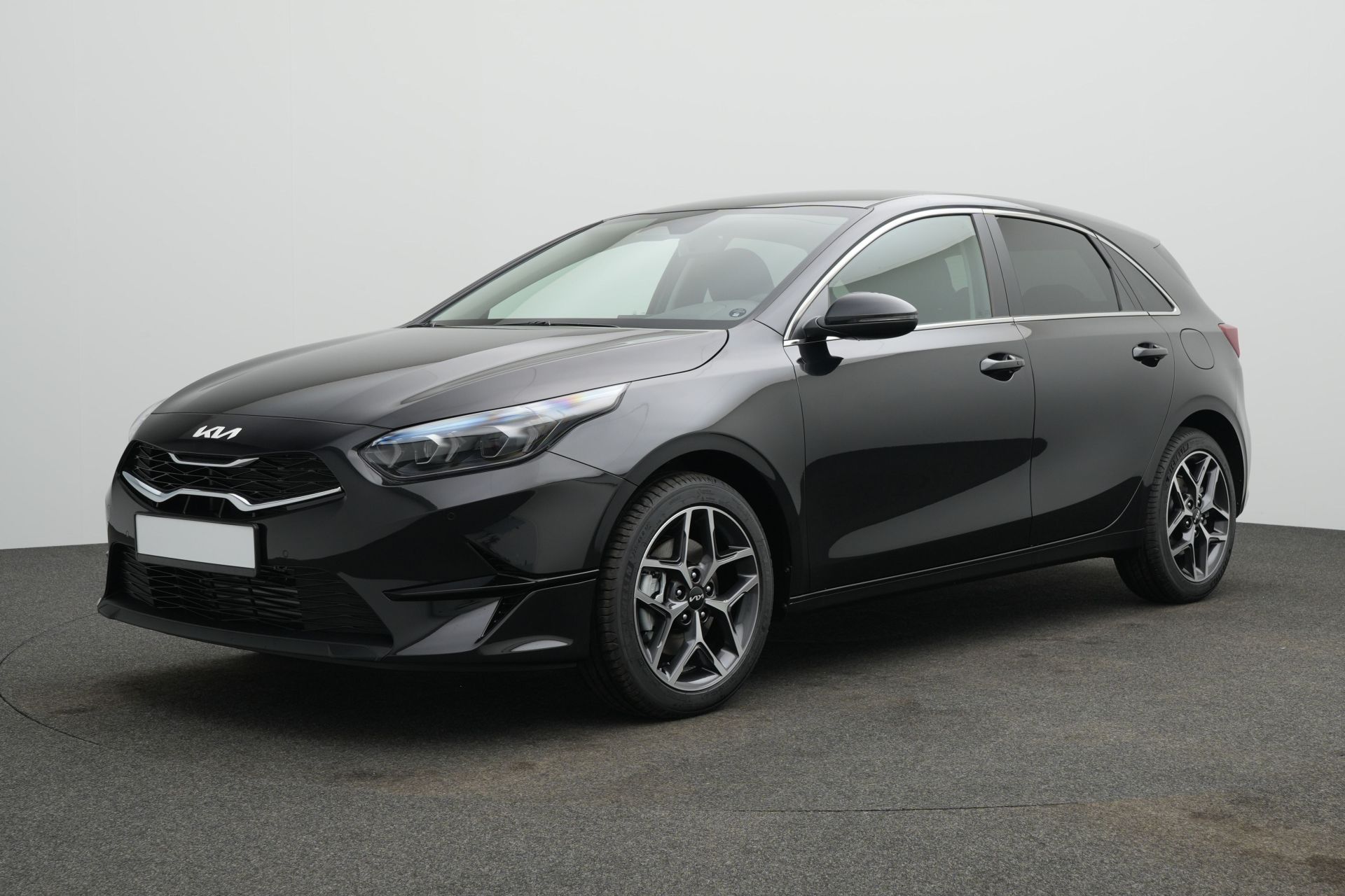 Kia Ceed _5 1.5T 140 ULTIMATE STY