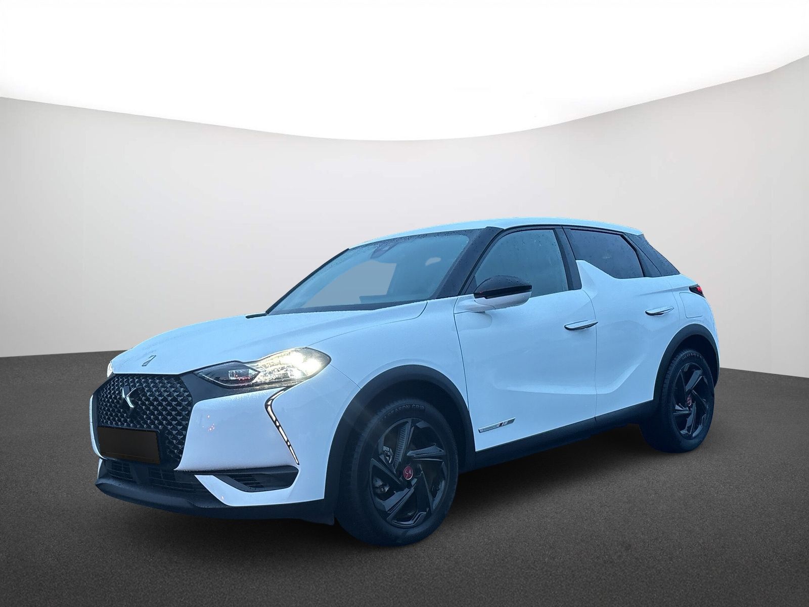 DS Automobiles DS 3 Crossback E-Tense 136 Performance Line +