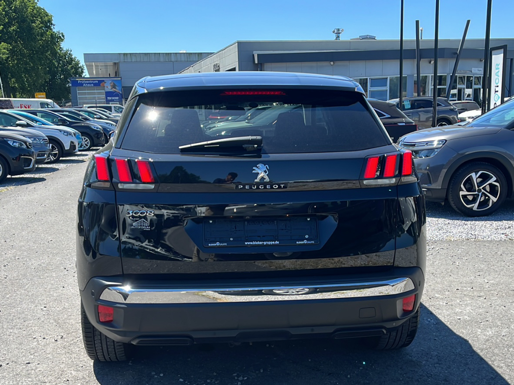 Peugeot 3008 BlueHDi 120 Allure EAT6
