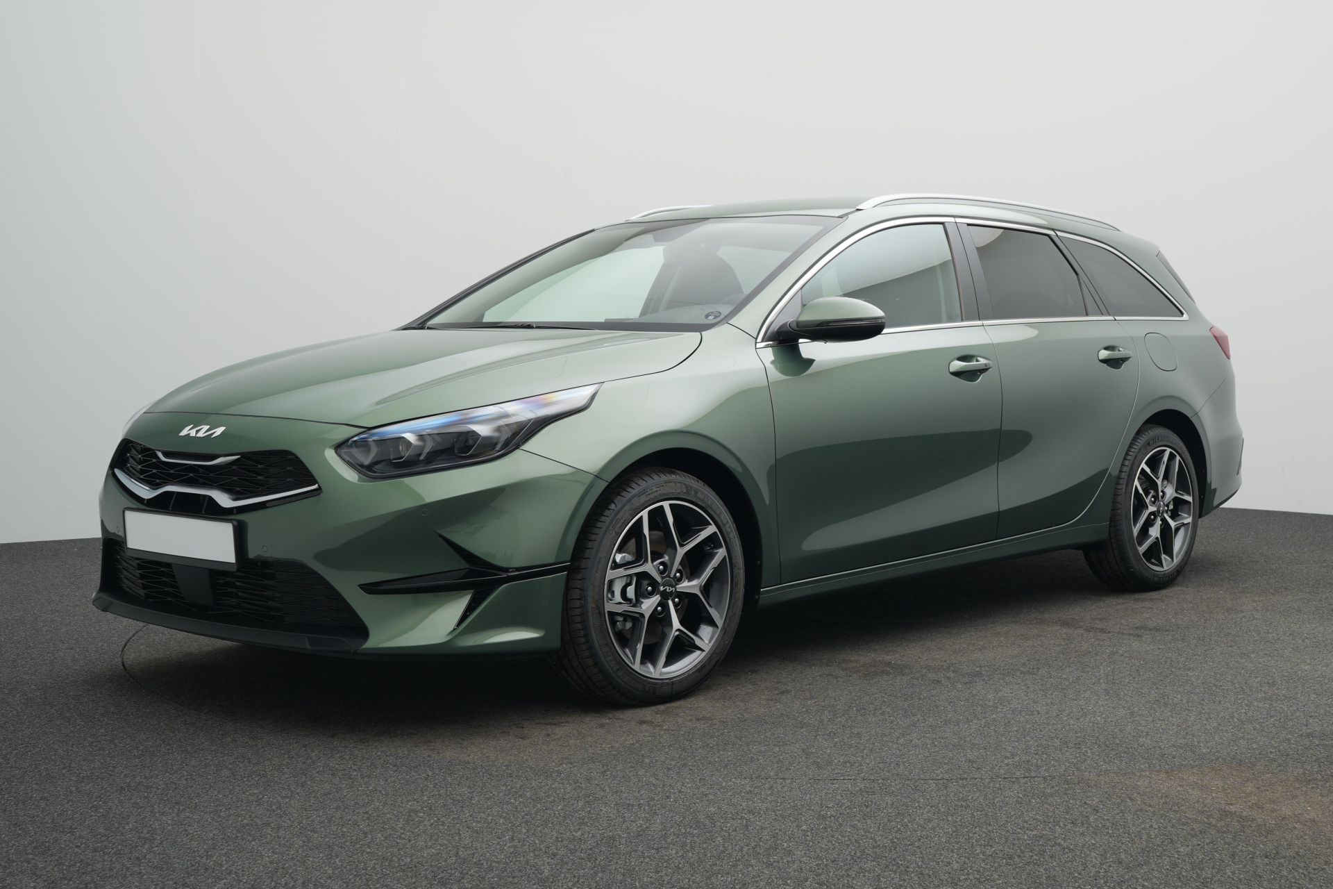 Kia cee'd Sporty Wagon CEED_SW 1.5T 140 DCT7 PLAT STD