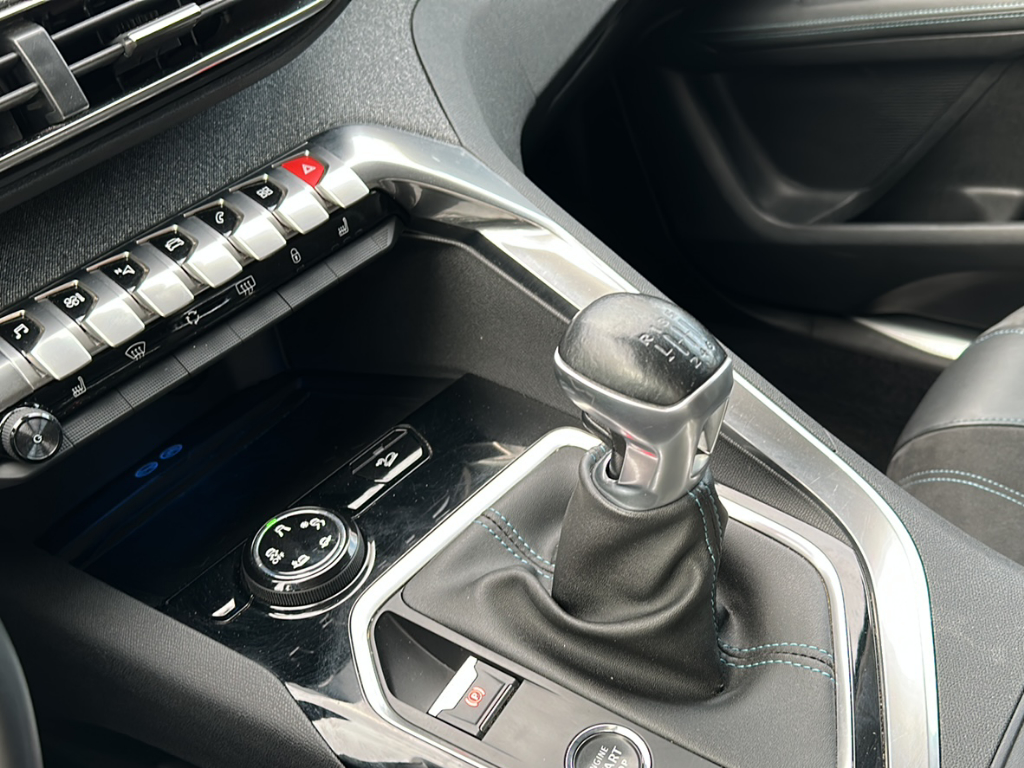 Peugeot 3008 BlueHDi 130 Crossway