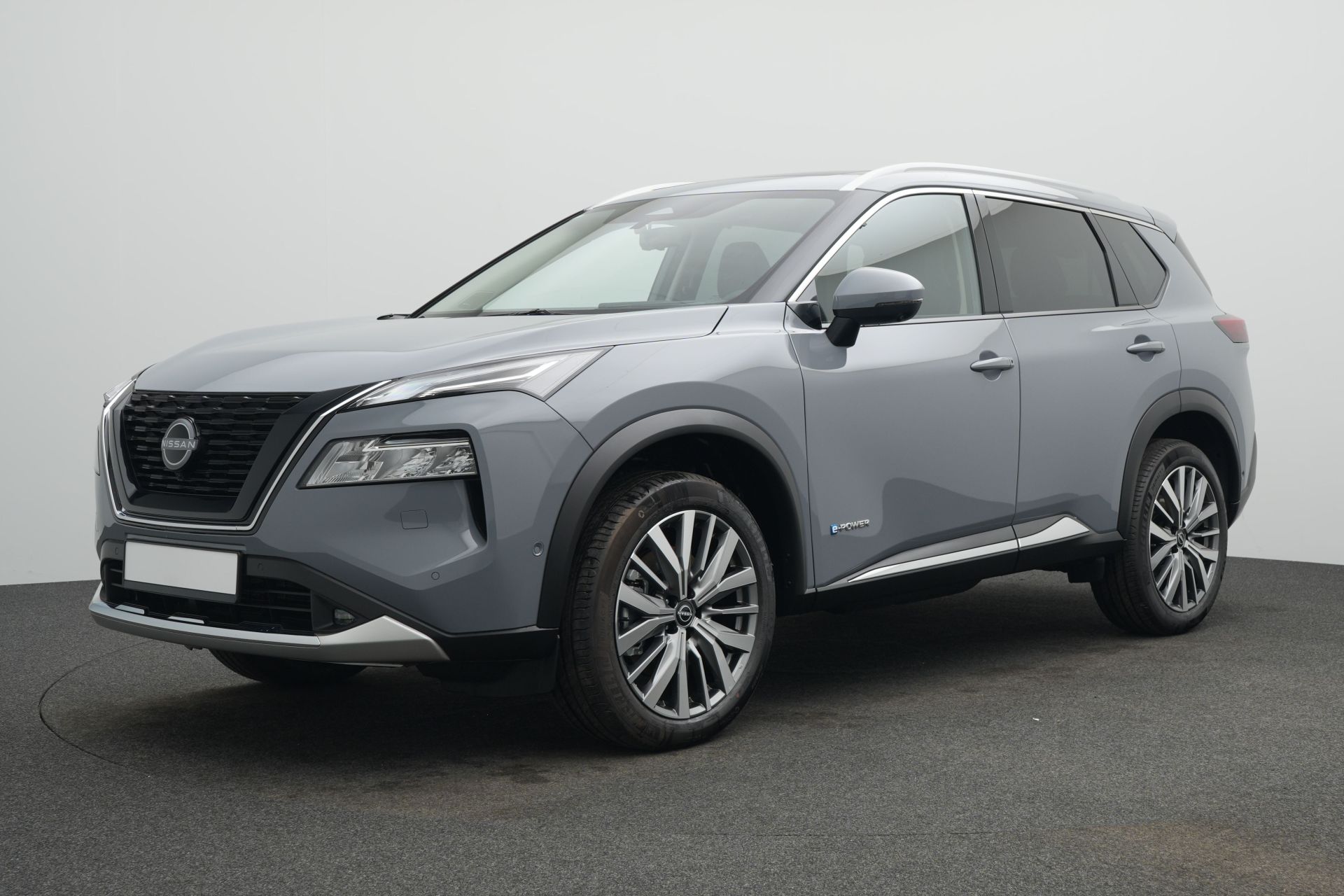 Nissan X-TRAIL X-T e-4ORCE 213PS 4x4 Tekna 5 Sitze PGD Bose 20"