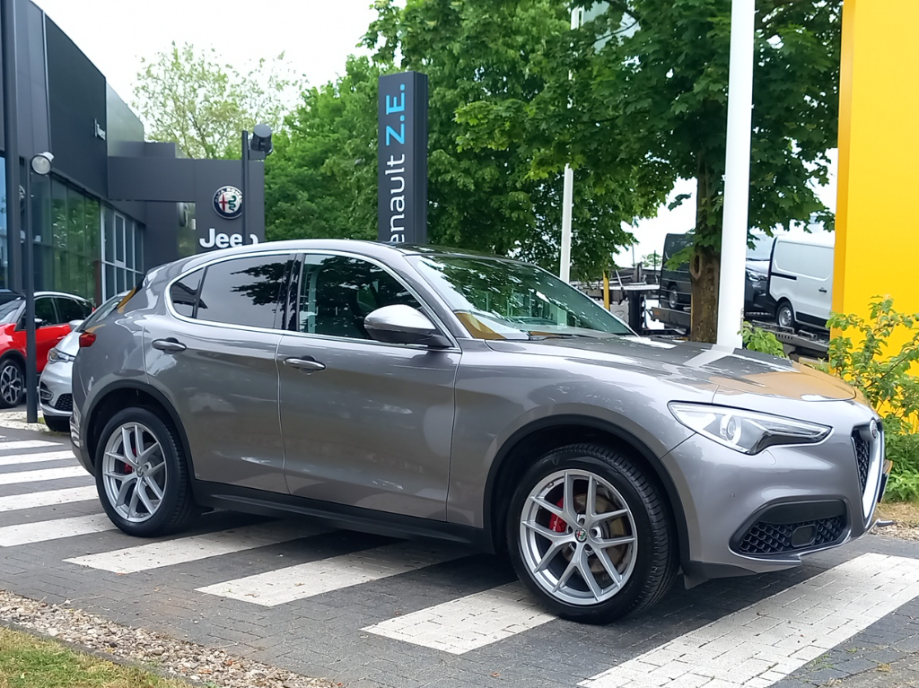 Alfa Romeo Stelvio 2.0T 16V206kW AT8 Q4