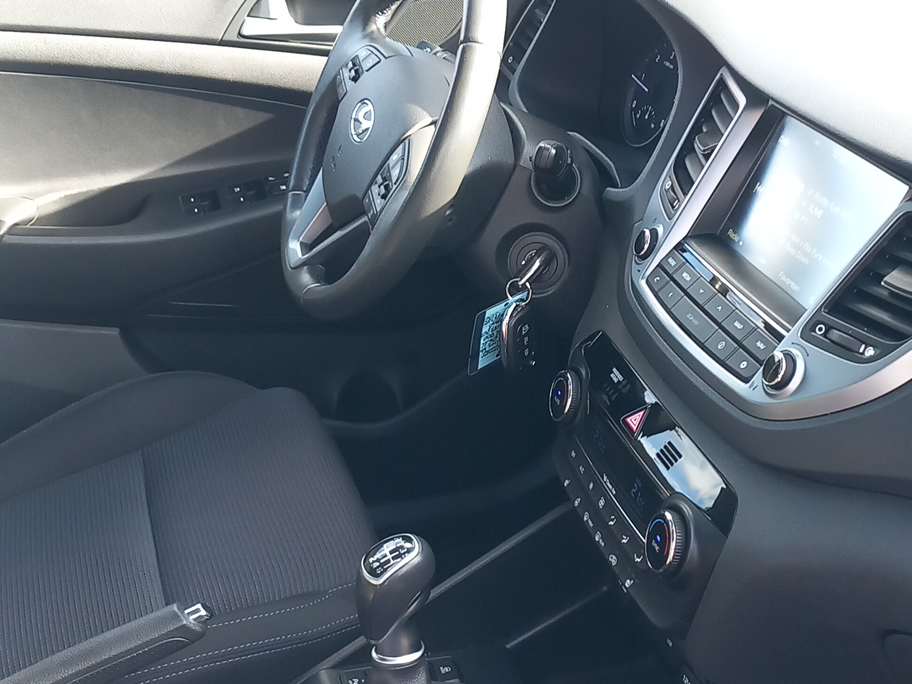 Hyundai Tucson 1.7 CRDi DPF Intro Edition blue 2WD