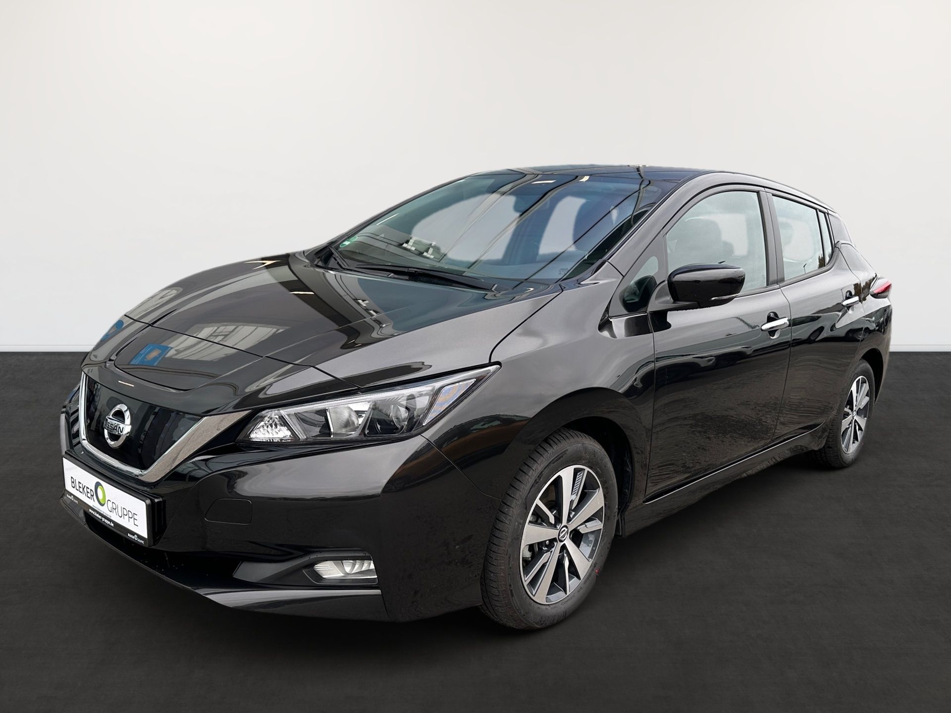 Nissan LEAF NISSAN LEAF (ZE1)