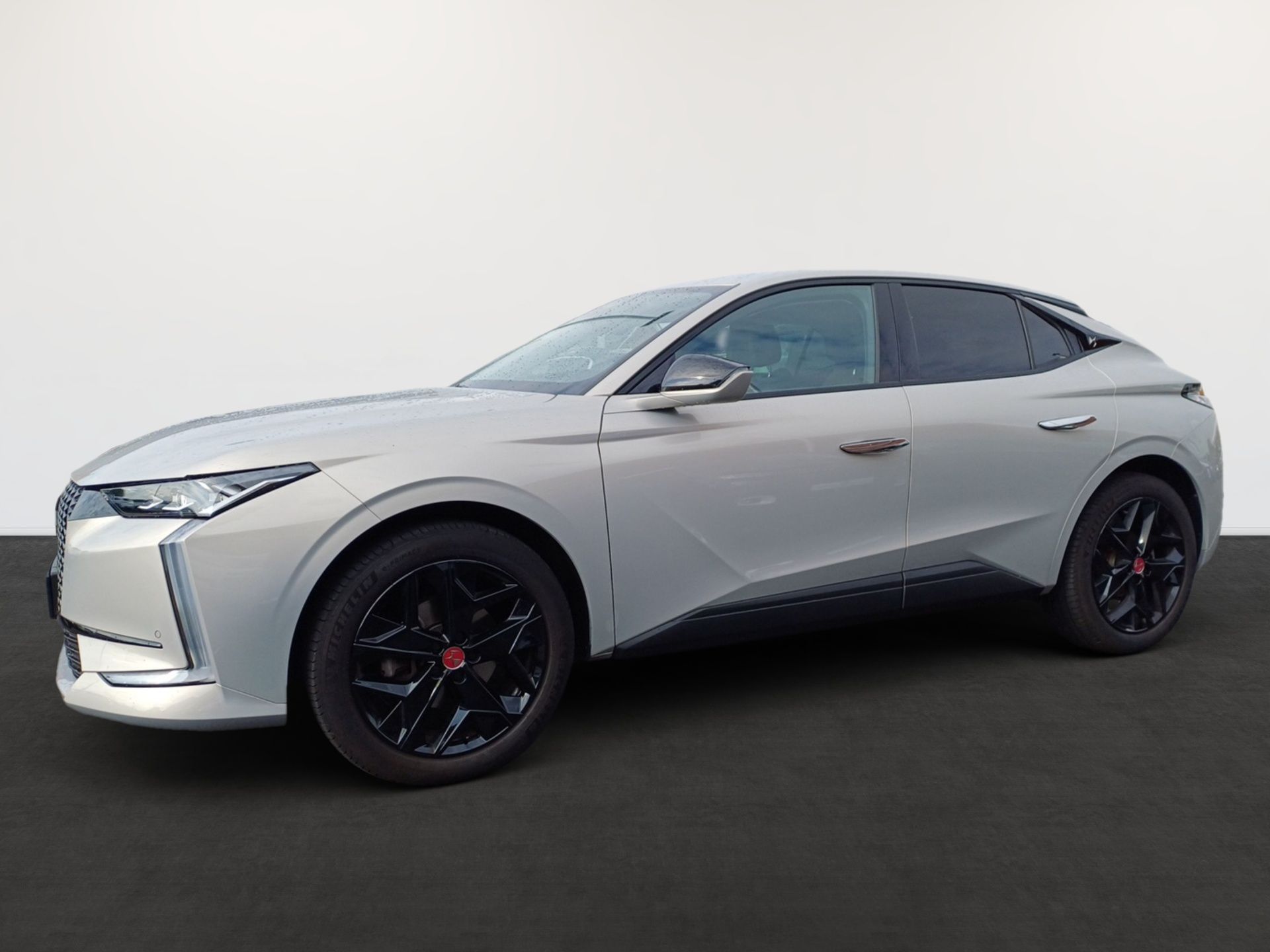 DS Automobiles DS 4 Performance Line +