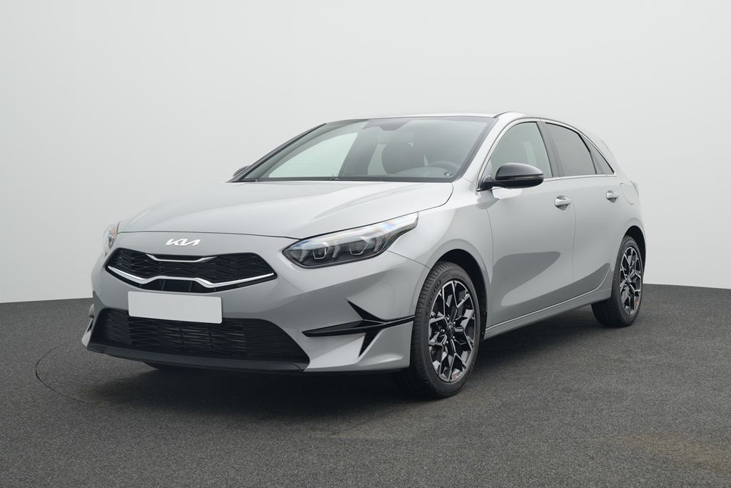 Kia Ceed _5 1.5T 140 NIGHTLINE STD