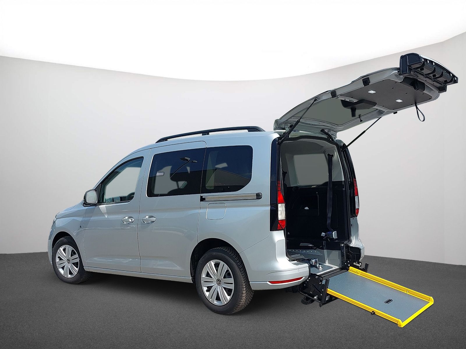 Volkswagen Caddy 1.5 TSI DSG Rollstuhlumbau