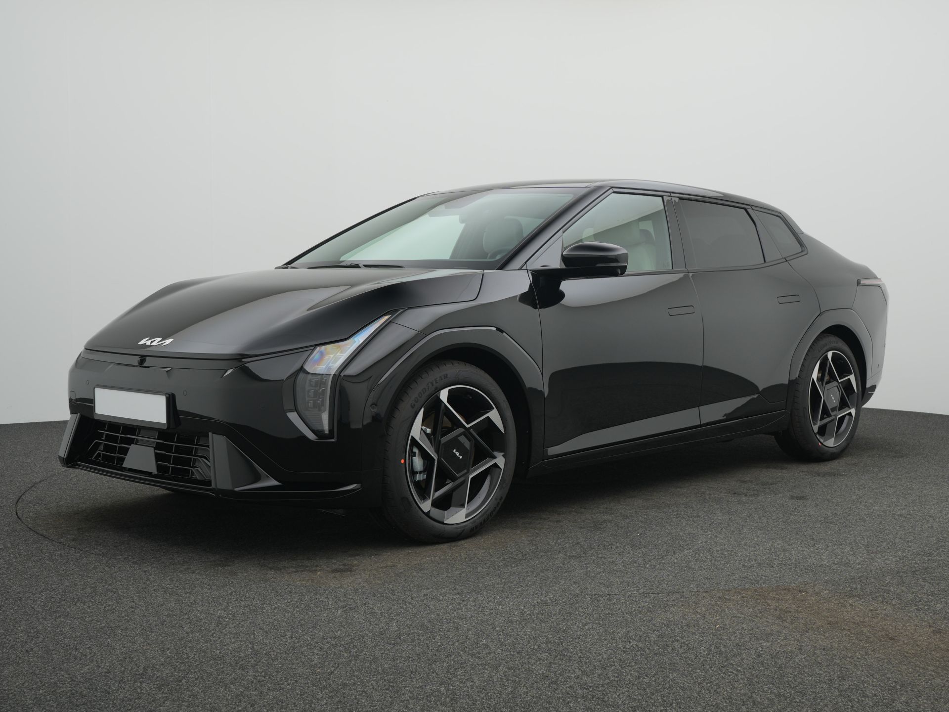 Kia EV4 Fastback EV4 FB 81 FWD GTL DWP COM CON