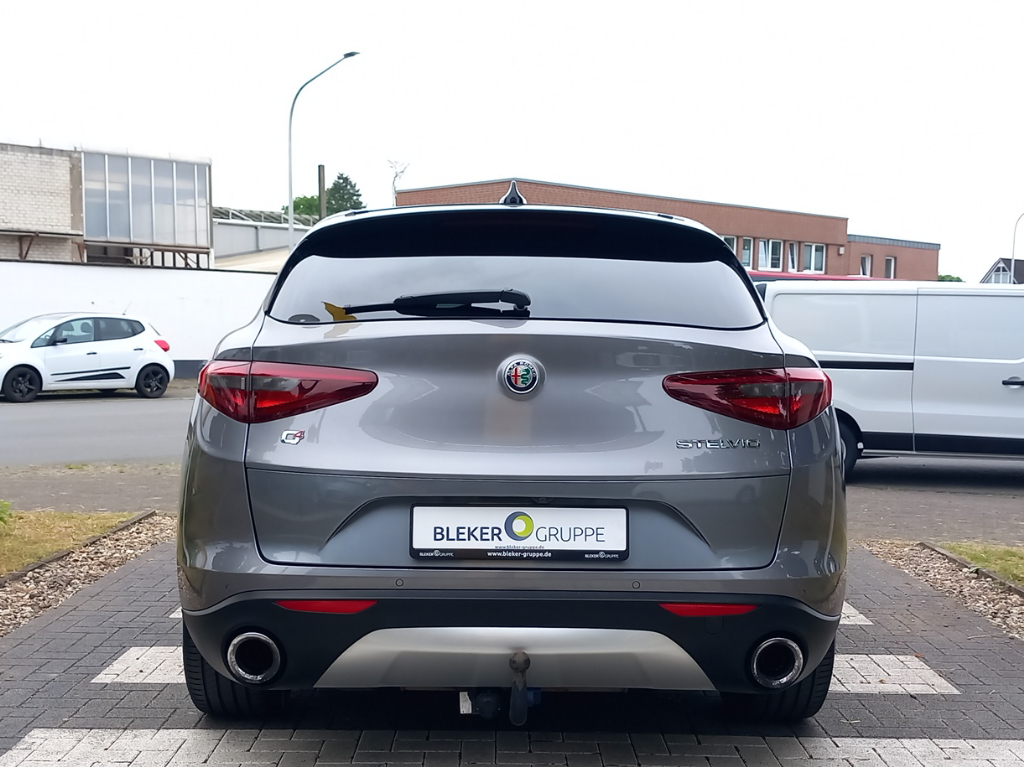Alfa Romeo Stelvio 2.0T 16V206kW AT8 Q4