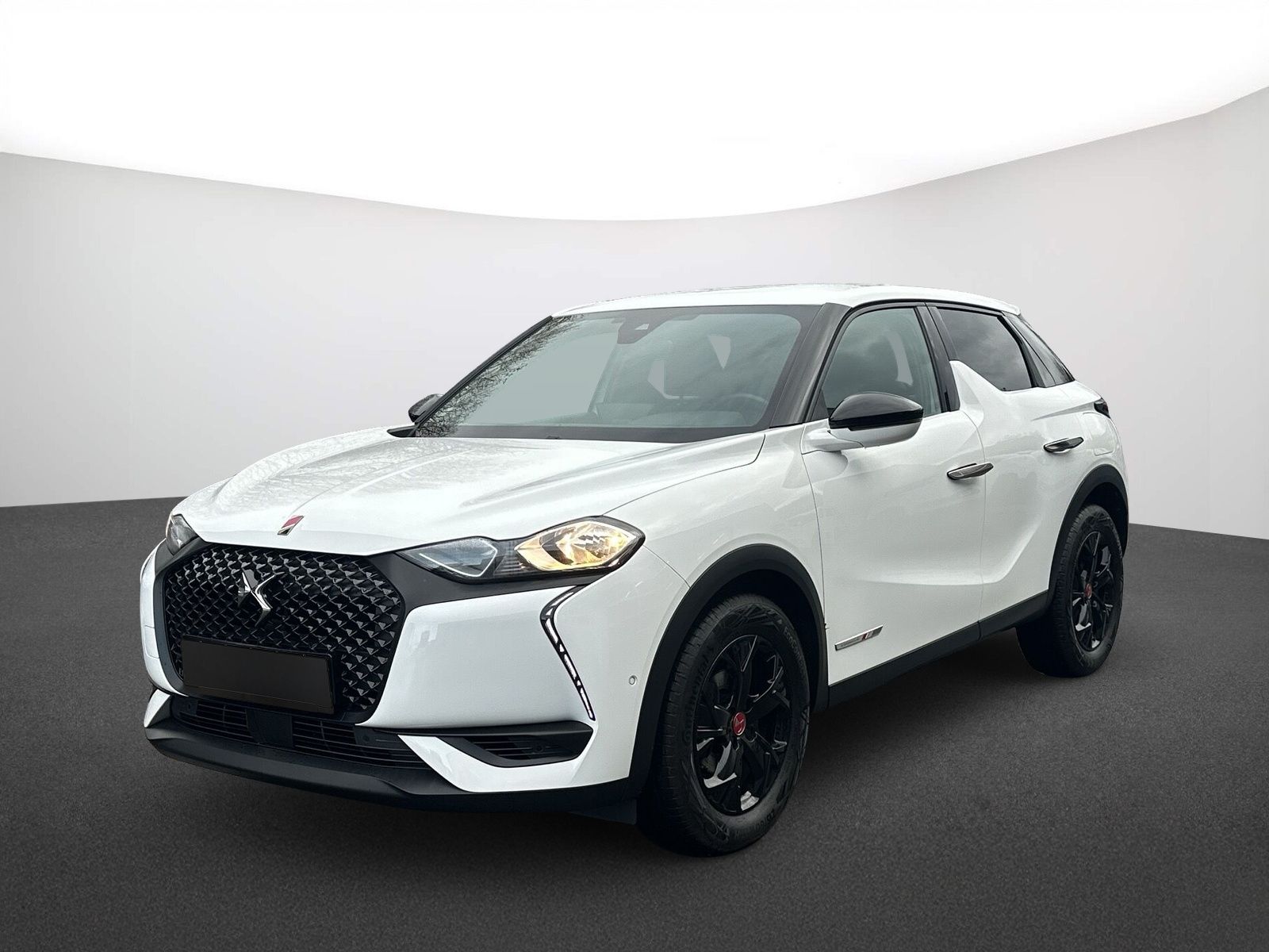 DS Automobiles DS 3 Crossback Performance Line