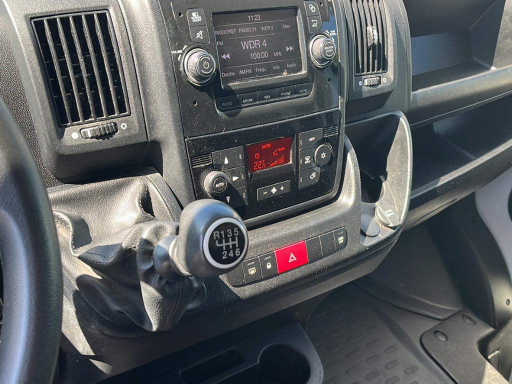 Citroën Jumper KW 33 BlueHDi 140 Club L2H2