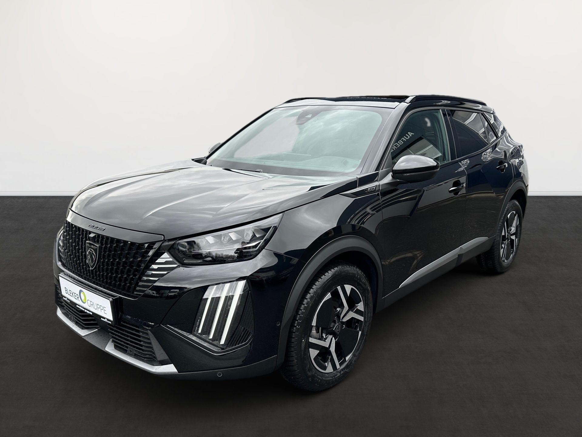 Peugeot 2008 GT Hybrid 136 e-DSC6