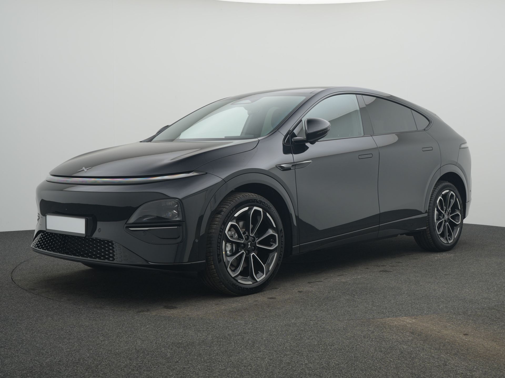 XPeng G6 Performance+MidnightBlack+Dunkelgrau Nappaleder