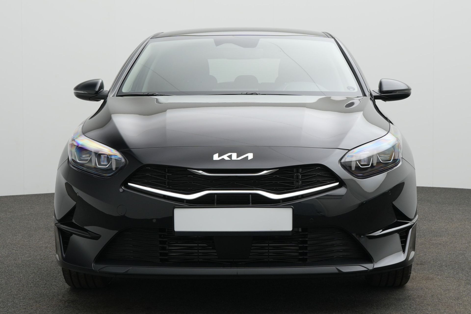 Kia Ceed _5 1.5T 48V DCT 140 ULTIMATE STY