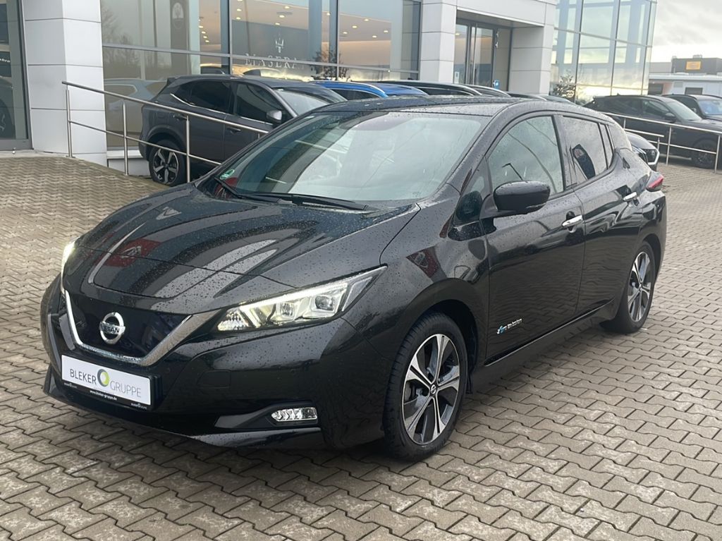 Nissan LEAF (ZE1) Tekna