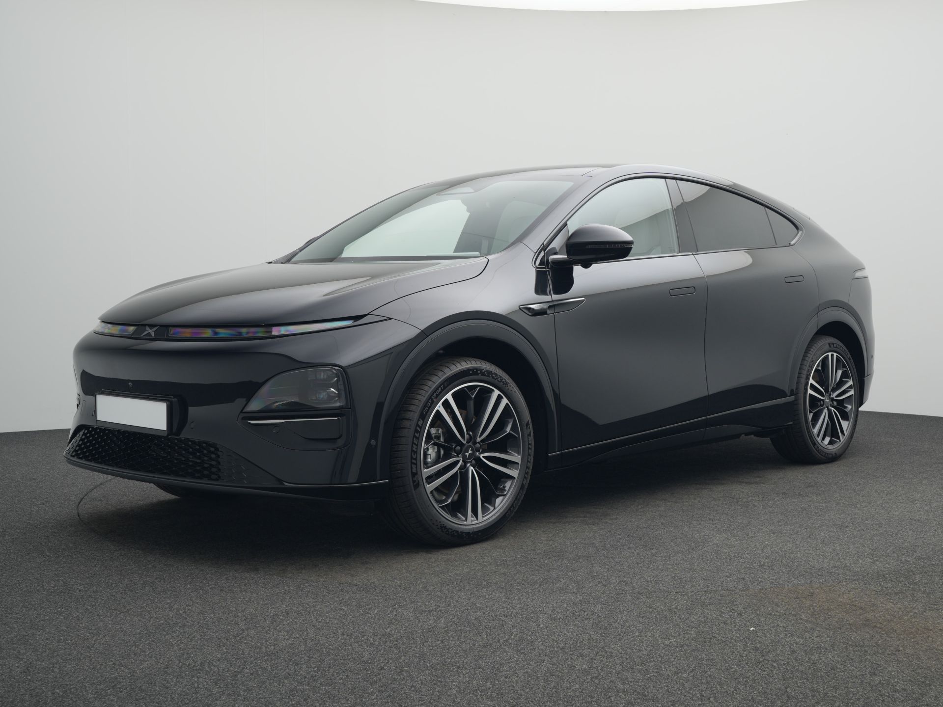 XPeng G6 MY24 Performance+Panoramadach+LED+360°+uvm