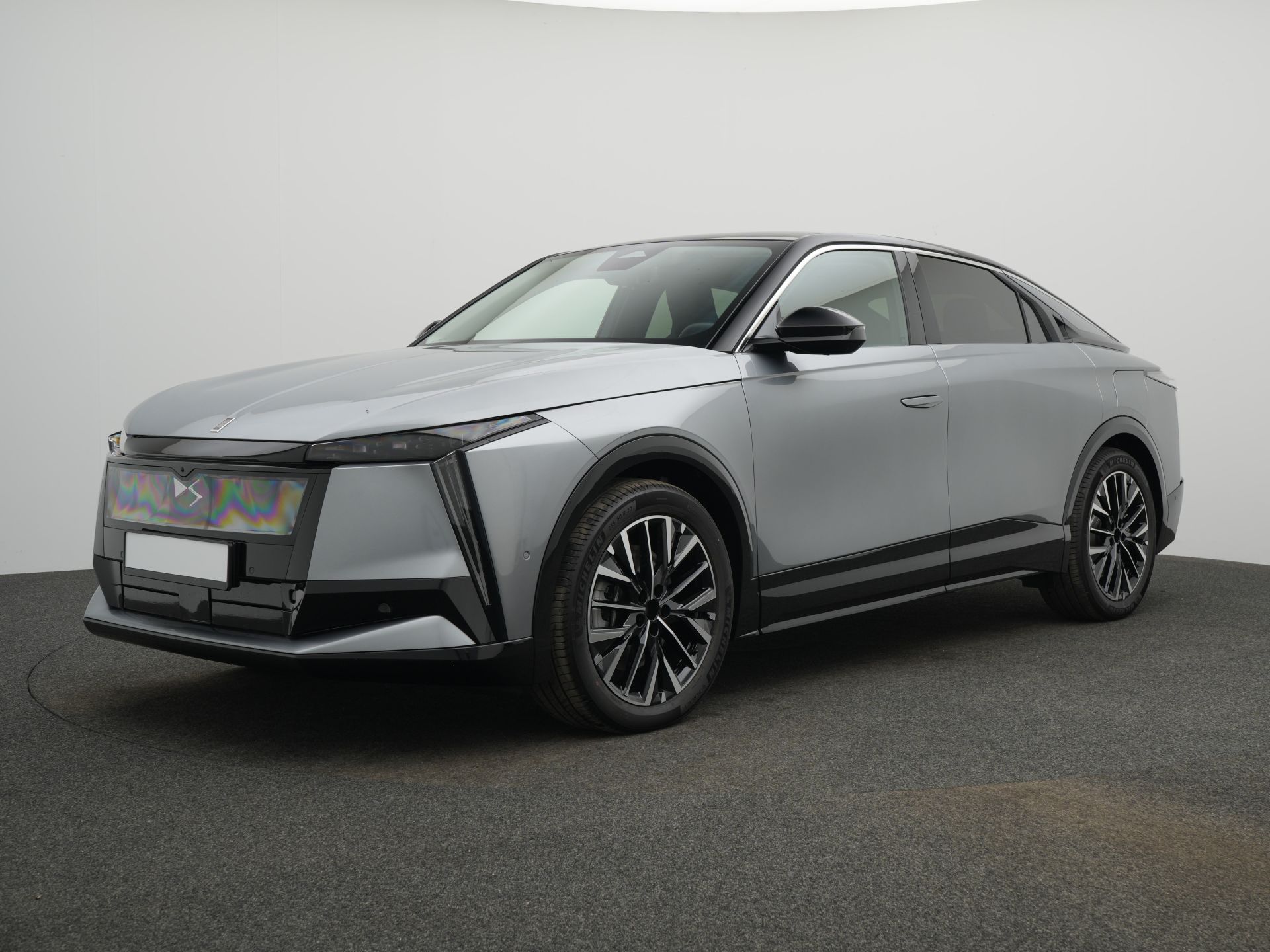 DS Automobiles N°8 ÉTOILE FWD LONG RANGE 245 PS