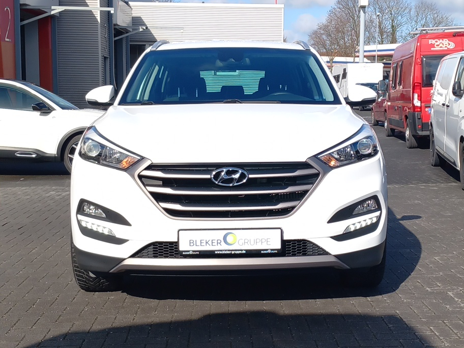 Hyundai Tucson 1.7 CRDi DPF Intro Edition blue 2WD