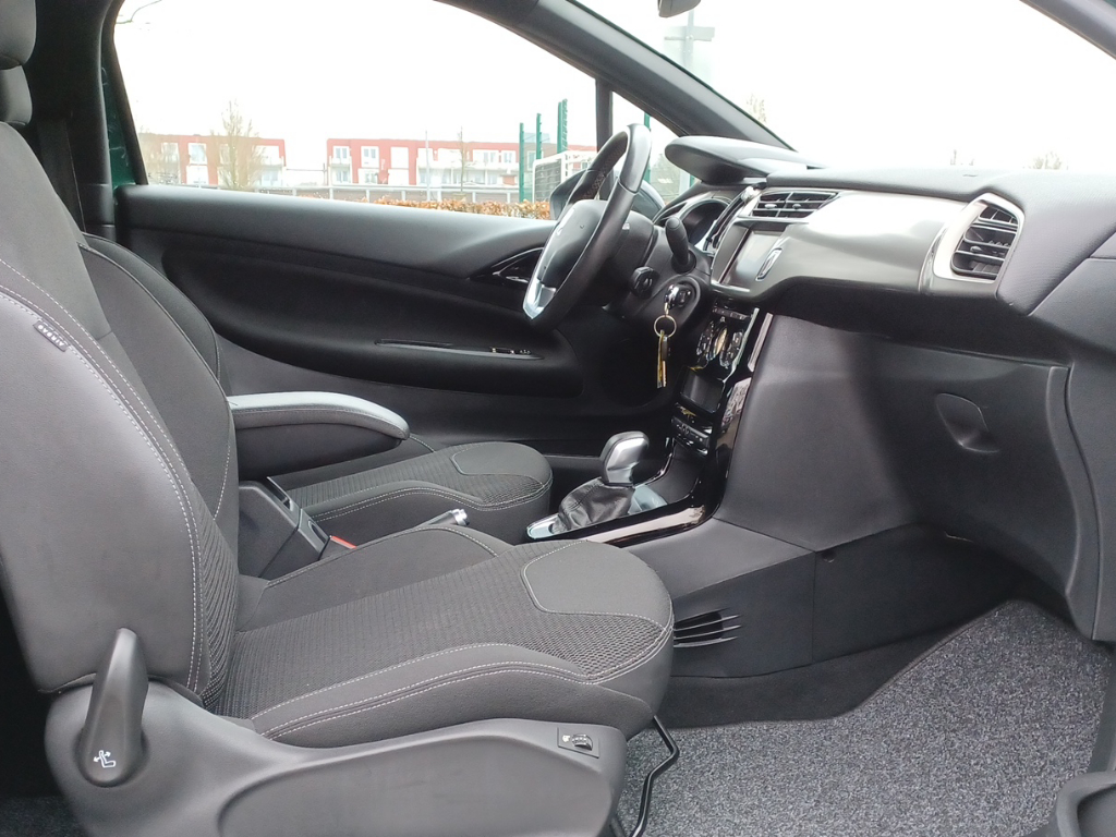 Citroën DS3 Cabrio Pure Tech 110 So Chic EAT6
