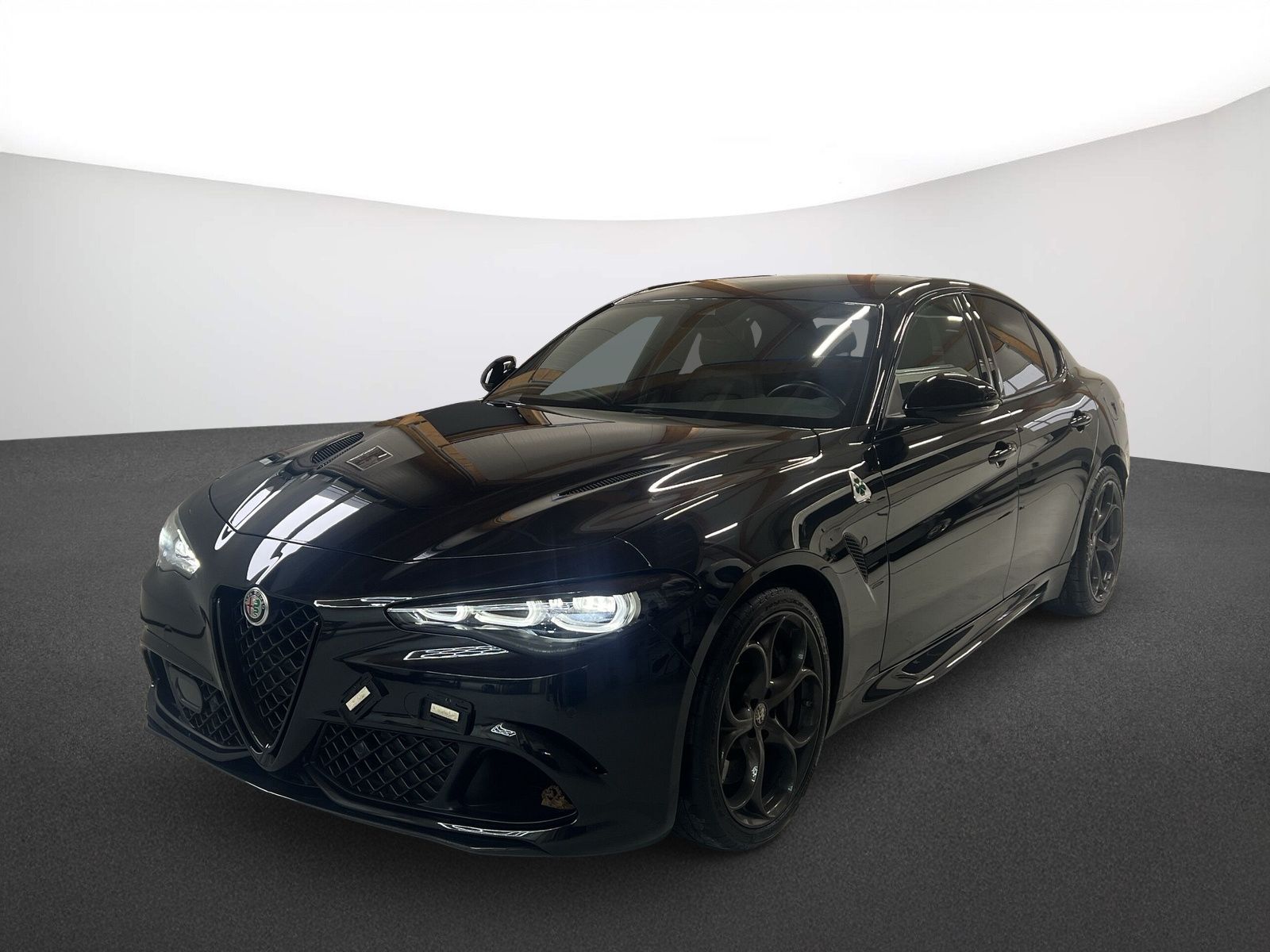 Alfa Romeo Giulia Quadrifoglio 2.9 V6 Bi-Zurbo AT8