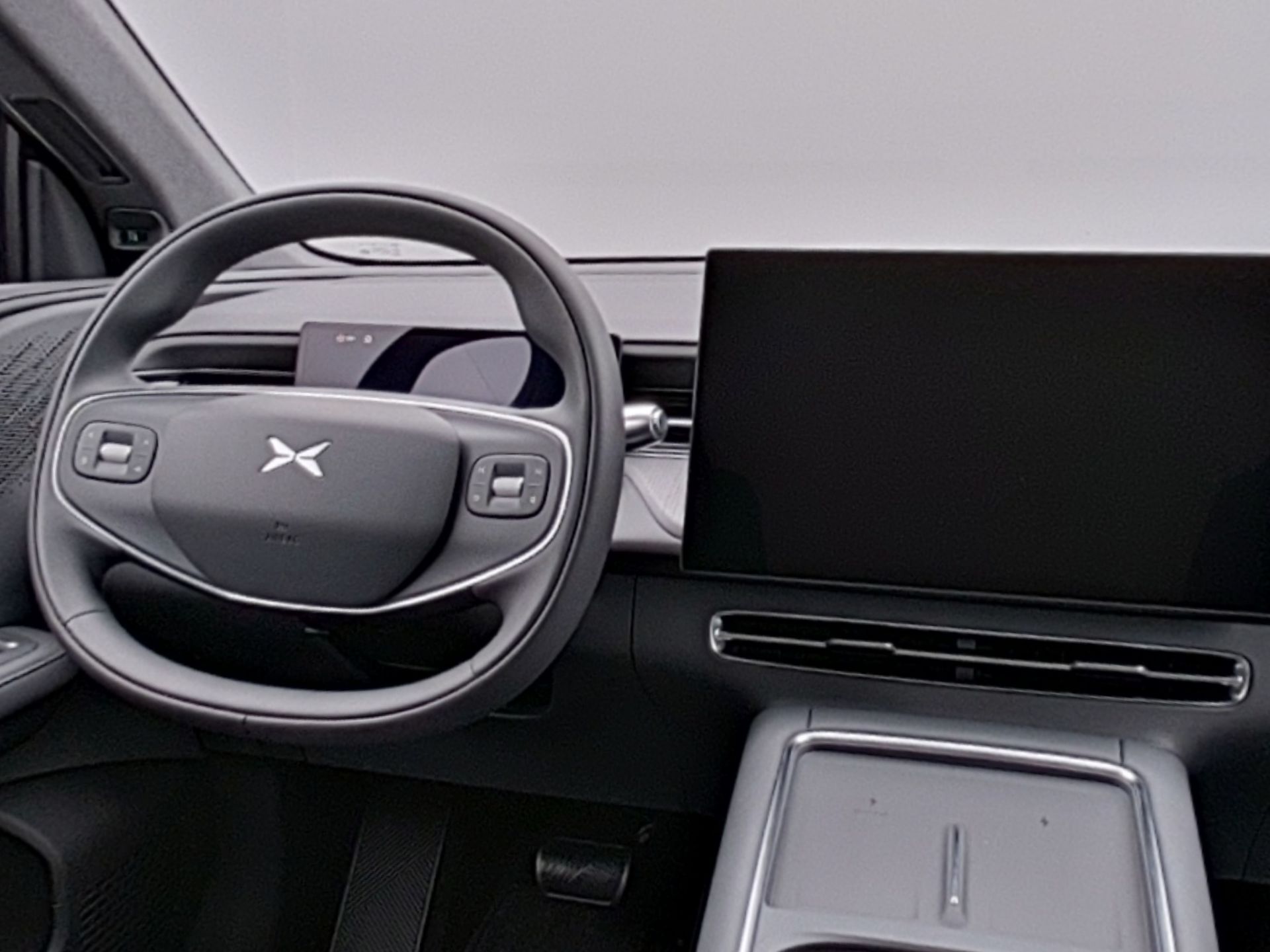 XPeng G6 MY25 Performance+StellarPurple+Dunkelgrau Nappaleder+AHK