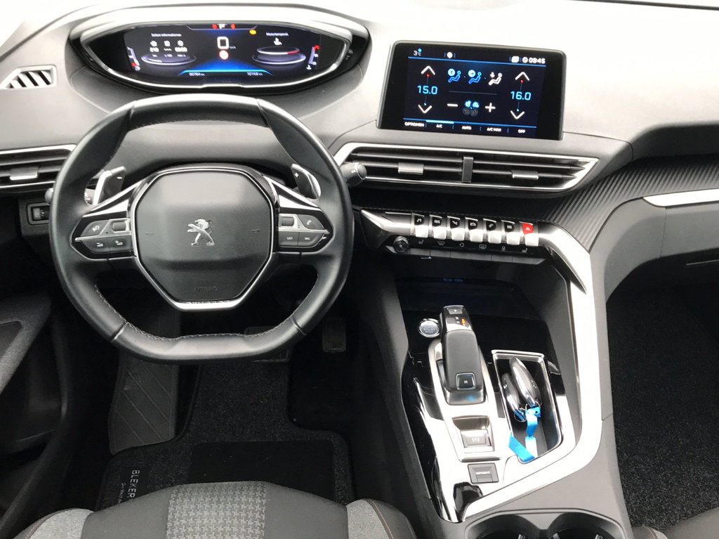 Peugeot 3008 BlueHDi 130 Active Business EAT8