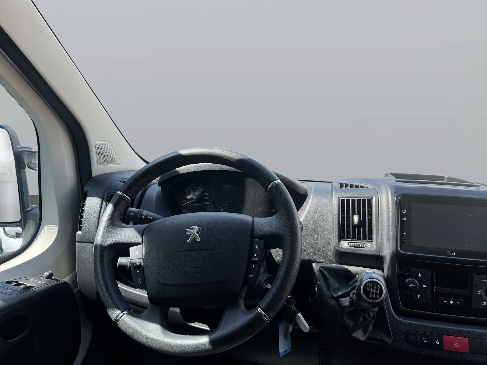 2023 Peugeot Boxer