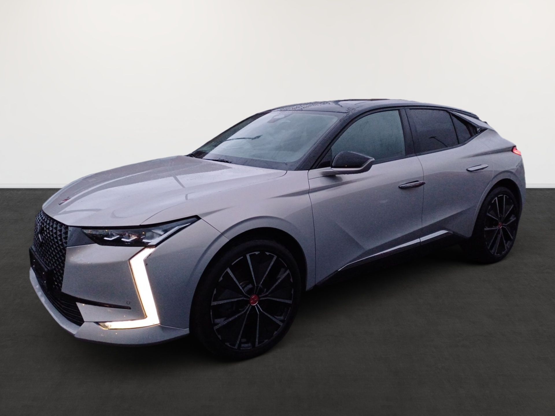 DS Automobiles DS 4 Performance Line +