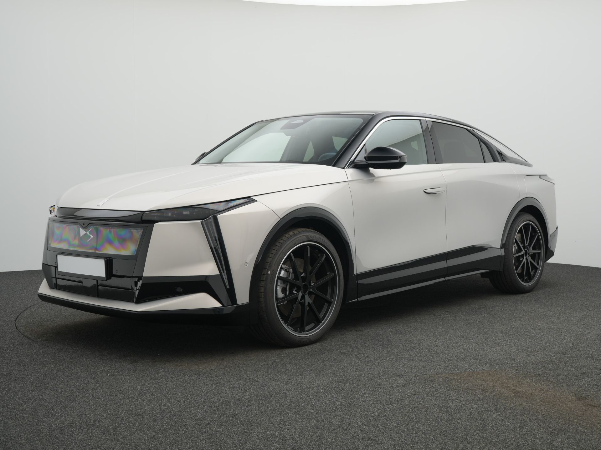 DS Automobiles N°8 Jules Verne FWD LONG RANGE 245 PS