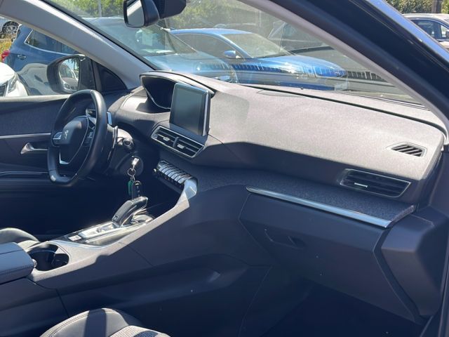 Peugeot 3008 BlueHDi 120 Allure EAT6