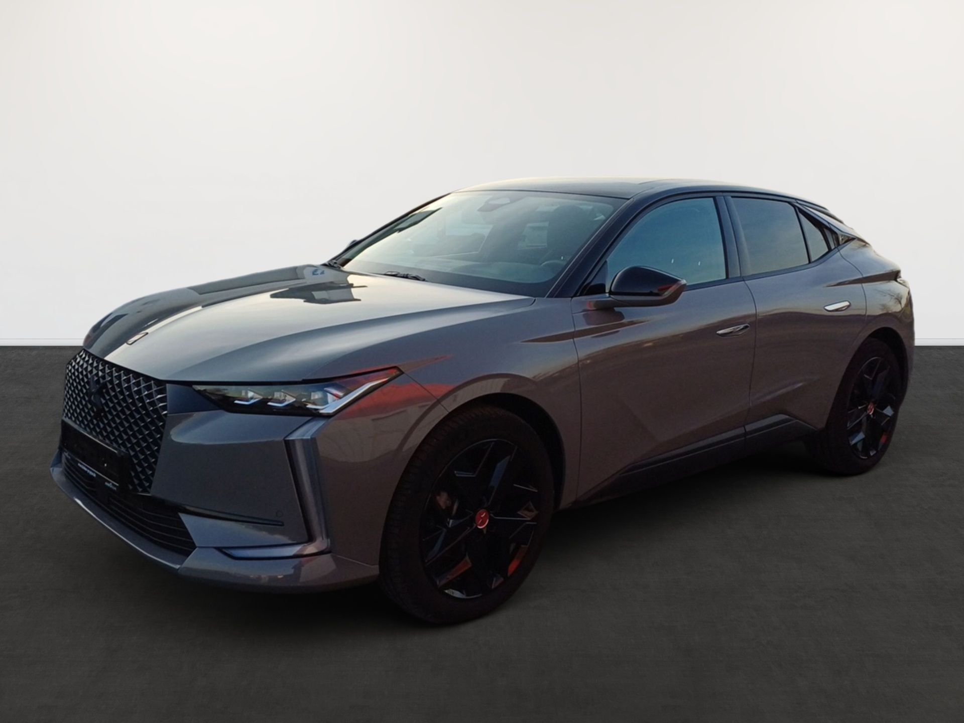 DS Automobiles DS 4 Performance Line +