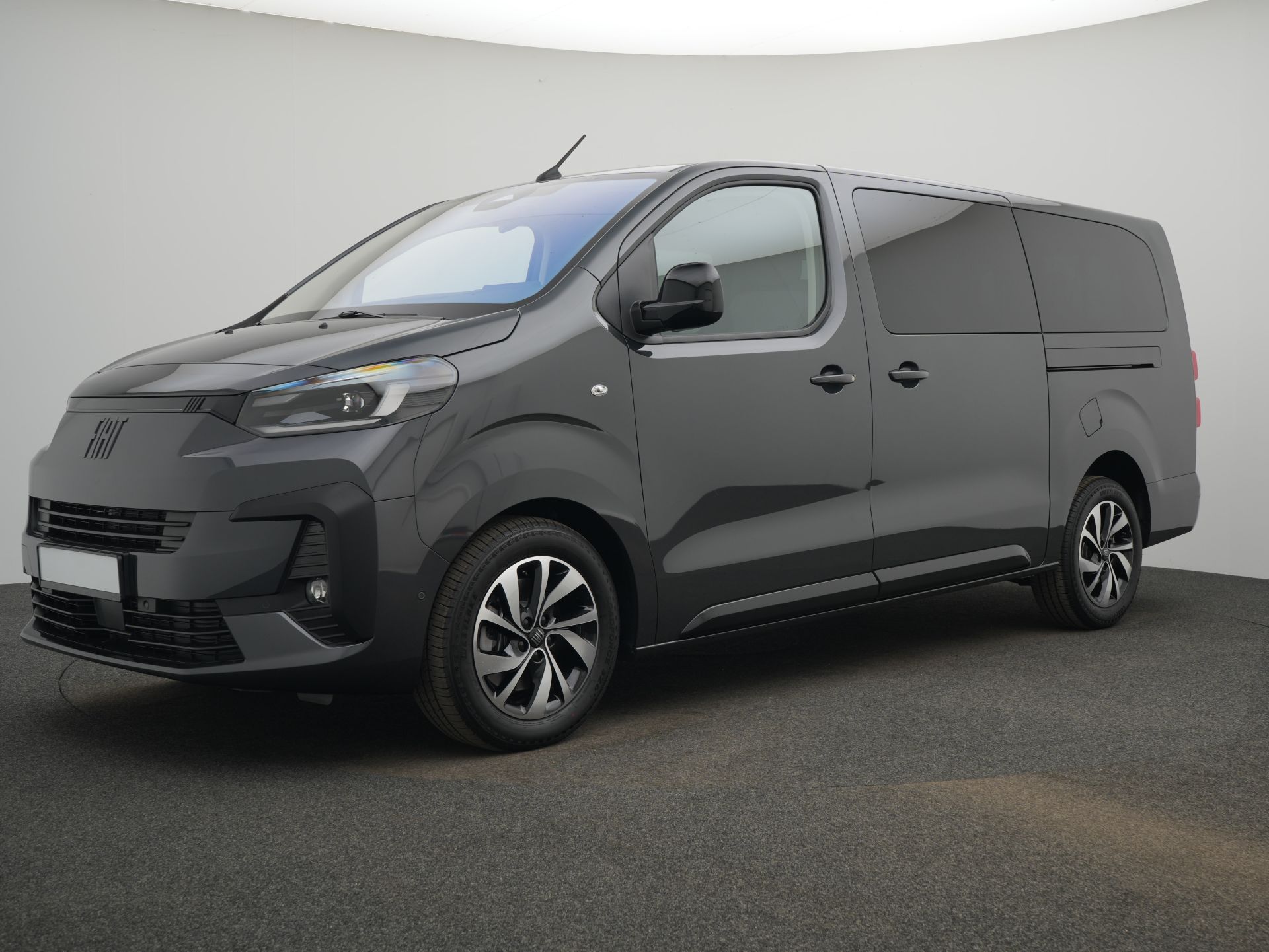 Fiat Ulysse S4 L3 180AT- 2.2L-Icon