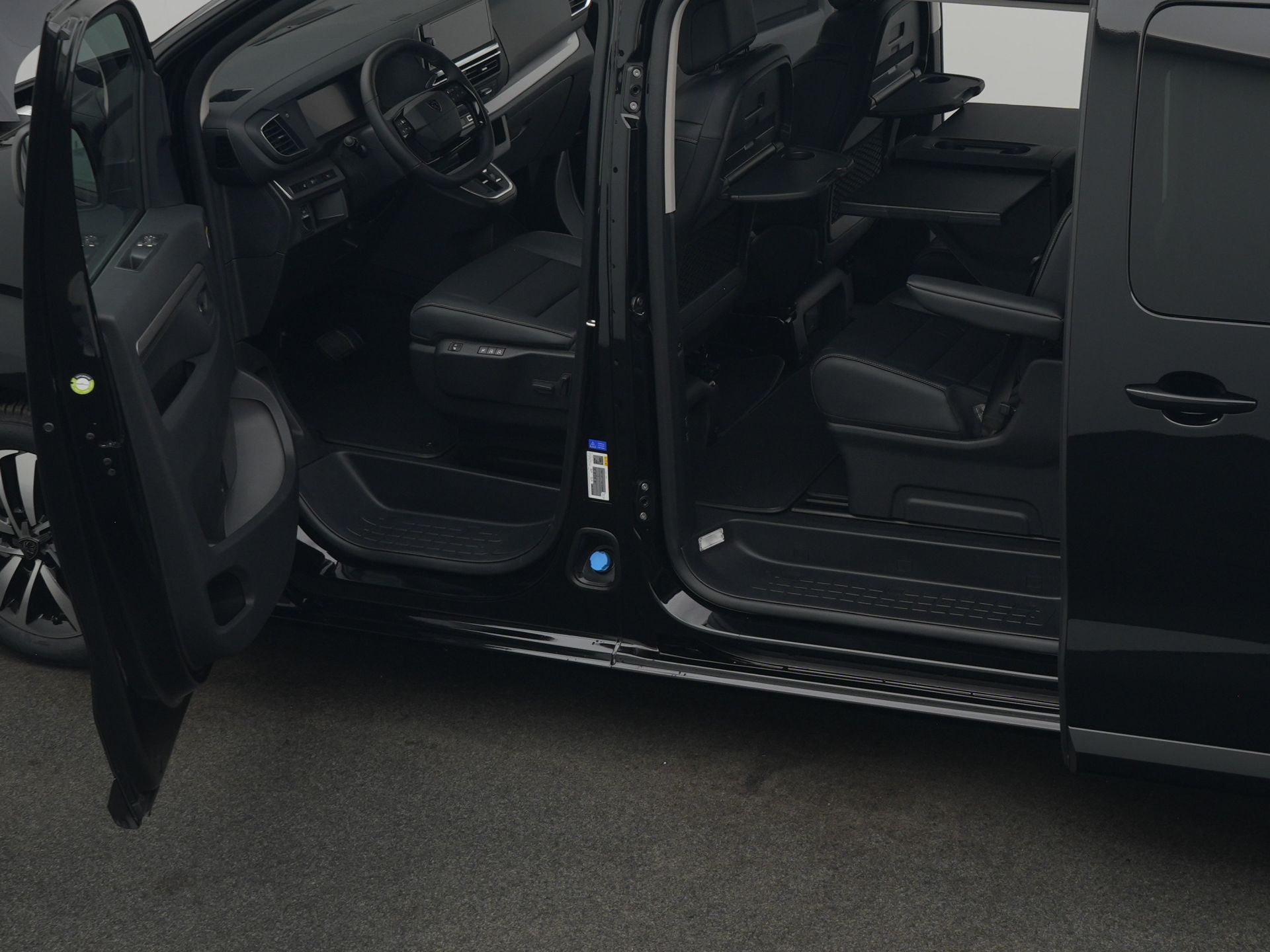 2026 Peugeot Traveller
