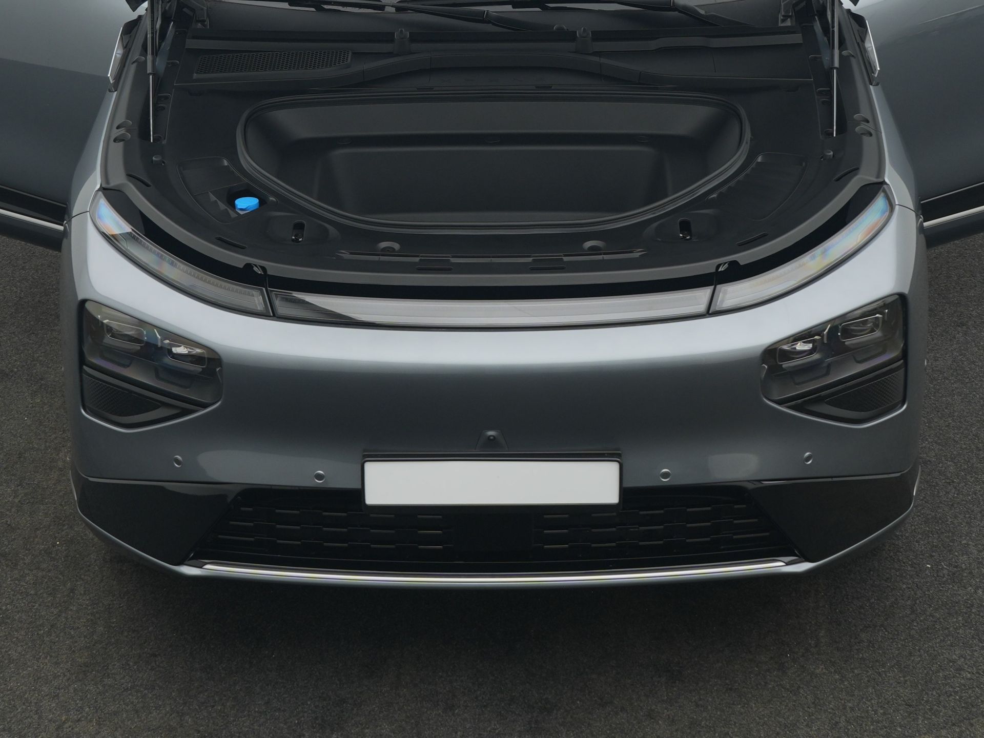 XPeng G9 LongRange+Graph/Schw Nappa+21"+Prem+AHK