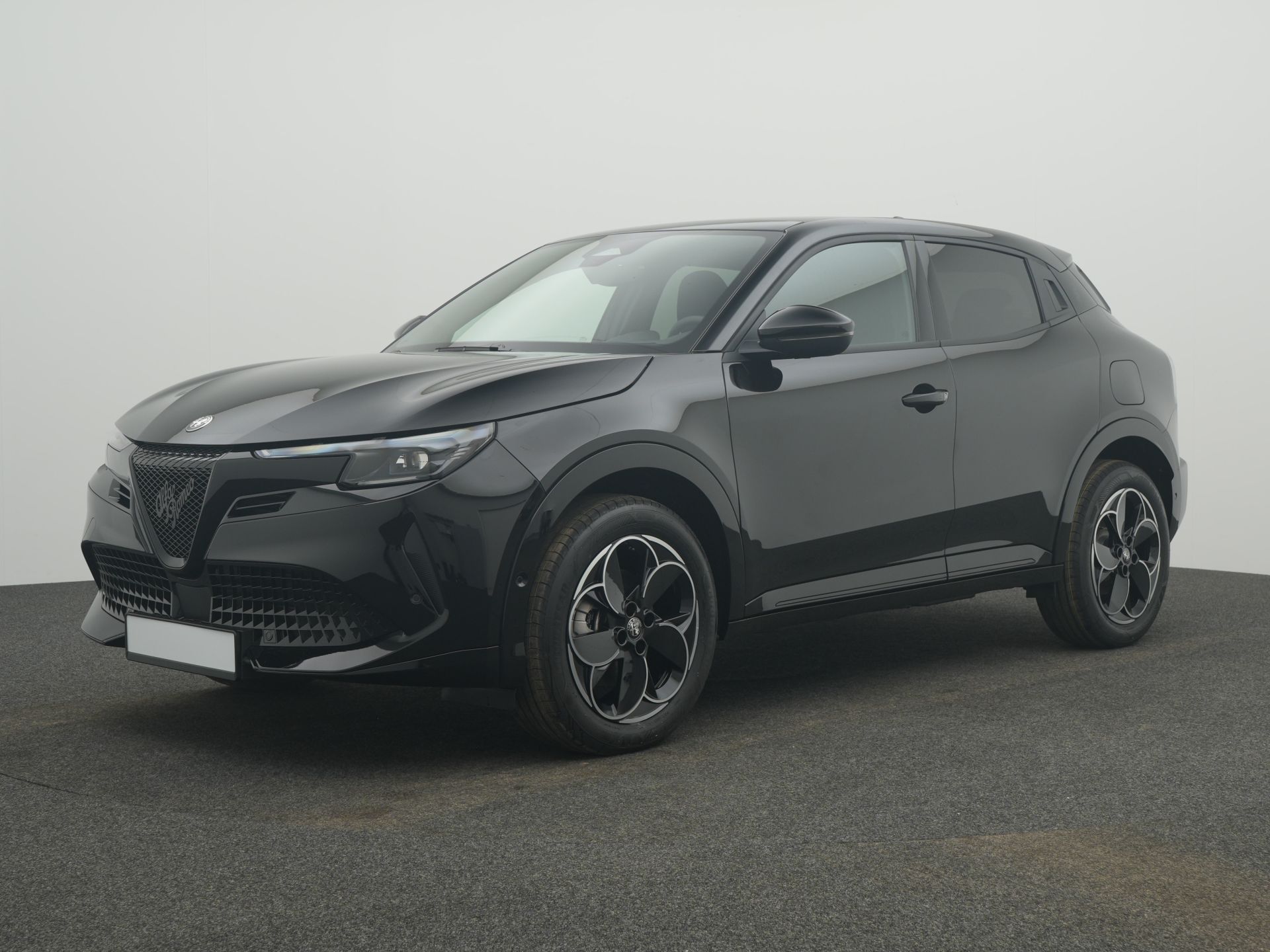 Alfa Romeo Junior Ibrida 1.2  Ti Q4 + Technologie Paket + PanoDach