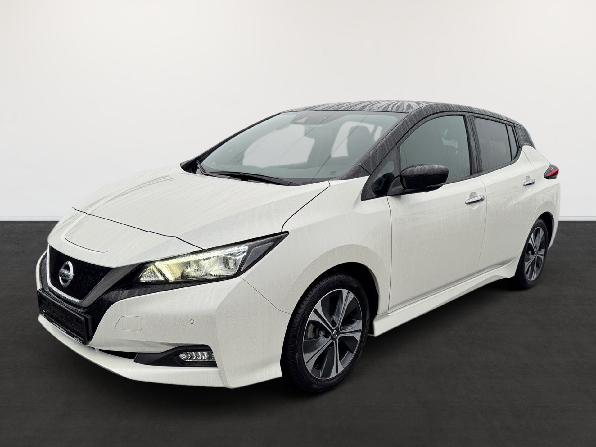 Nissan LEAF (ZE1) MY21